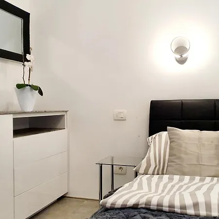 Διαμέρισμα With Parking Space - 25408 *